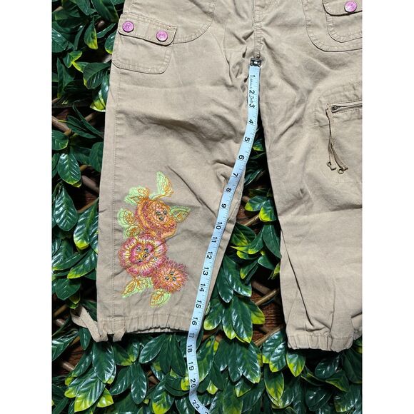 VINTAGE y2k The Cheetah Girls Tan Khaki Capris Size 12 - Picture 10 of 10